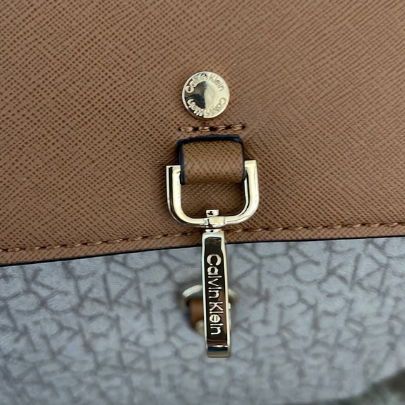 Brand new with tag. 100% authentic - Picture 7 of 8